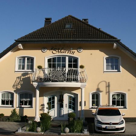 Hotel Haus Marvin Dottingen  Buitenkant foto